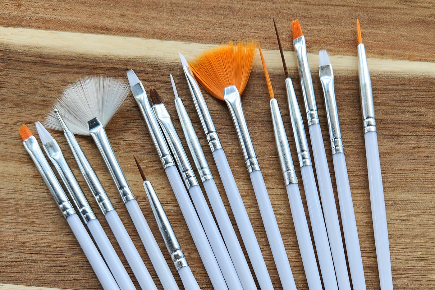 Decorating Paint Brush Set 15 Fine Paintbrushes, Decorators Set, White Fine  Tip Paintbrushes, for Decorating Cakes and Cookies -  Sweden