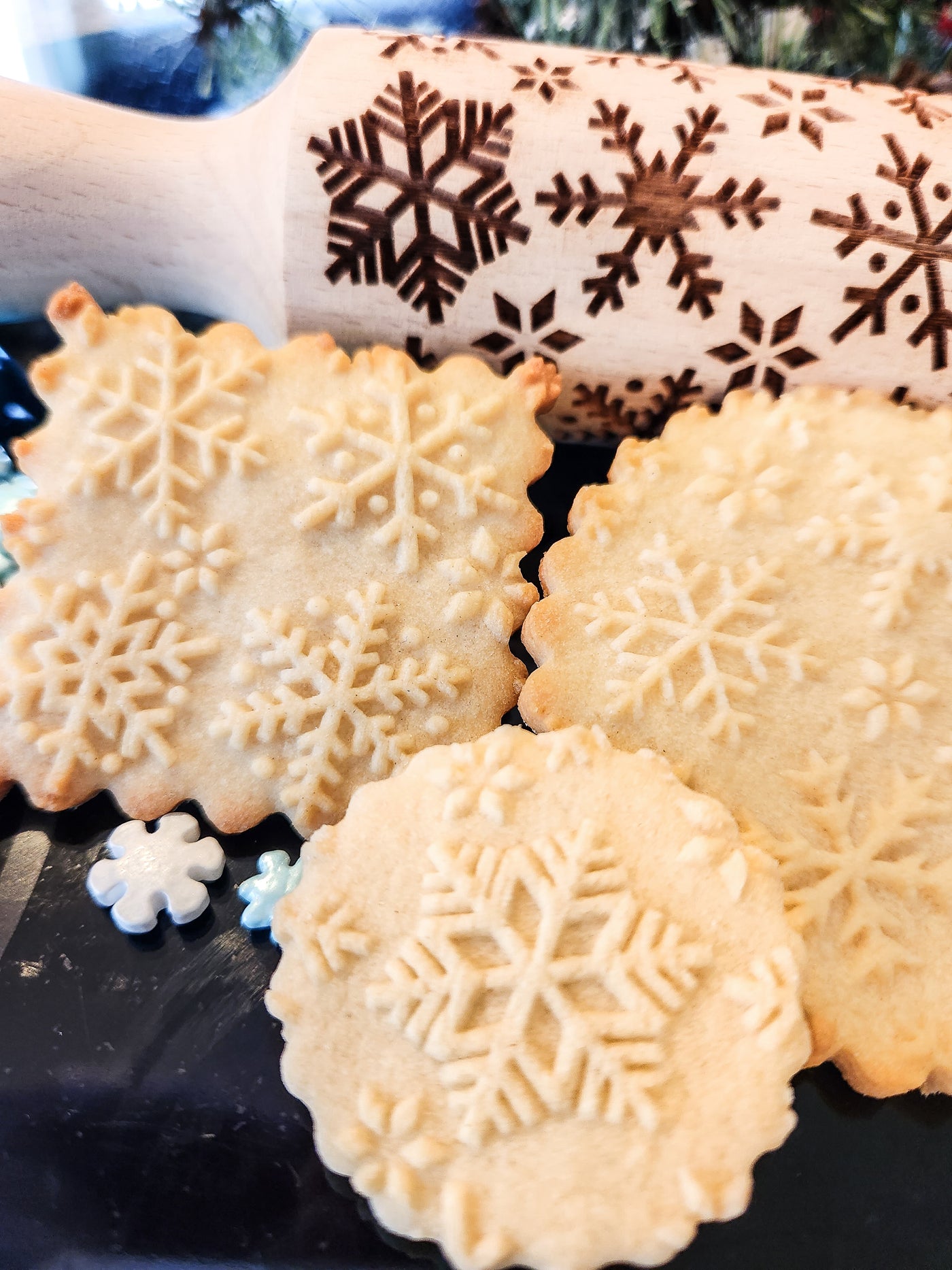 Snowflake Embossing Rolling Pin. SNOWFLAKE Pattern. Engraved Rolling Pin  With Snowflakes for Embossed Cookies or Pasta. Useful in Pottery 